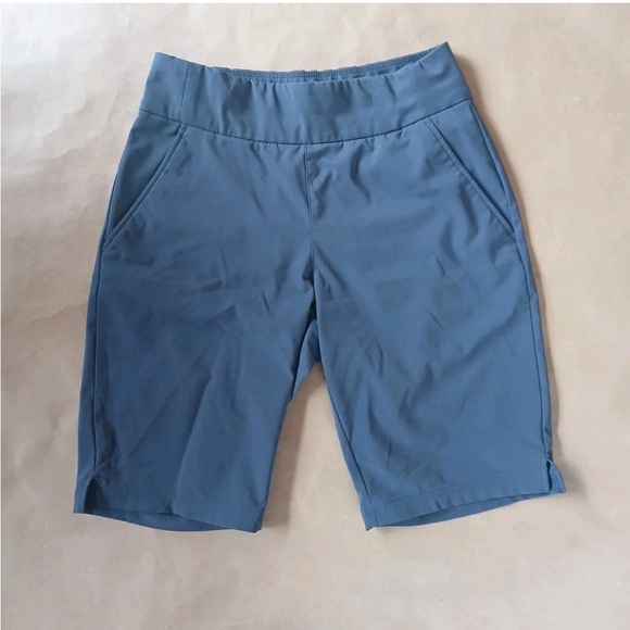 Columbia Shorts Womens Small Blue Bermuda Mid Rise Stretch Flat Front Pull On - Picture 1 of 8